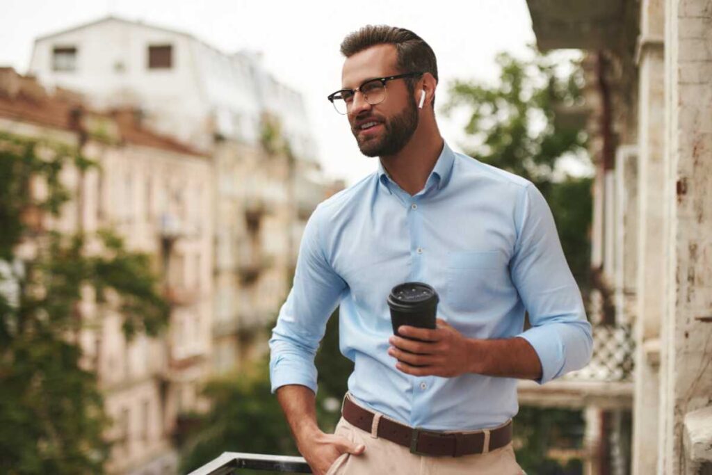 A Nova Força Masculina: Discrição como Símbolo de Poder A Nova Força Masculina: Discrição como Símbolo de Poder