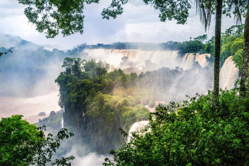 Hotéis em Foz do Iguaçu: Melhores Opções com Café da Manhã Hotéis em Foz do Iguaçu: Melhores Opções com Café da Manhã
